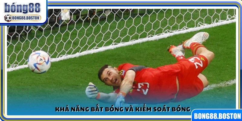 Thủ môn giỏi cần kỹ năng gì? Kỹ năng xử lý và làm chủ trái bóng